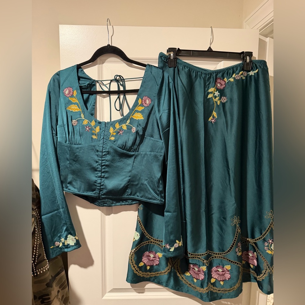 Free People Teal Floral Embroidered Skirt Set 🔥🔥 I have size L & XL